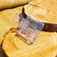 Queen Clip Plastic Queen Clip Plastic